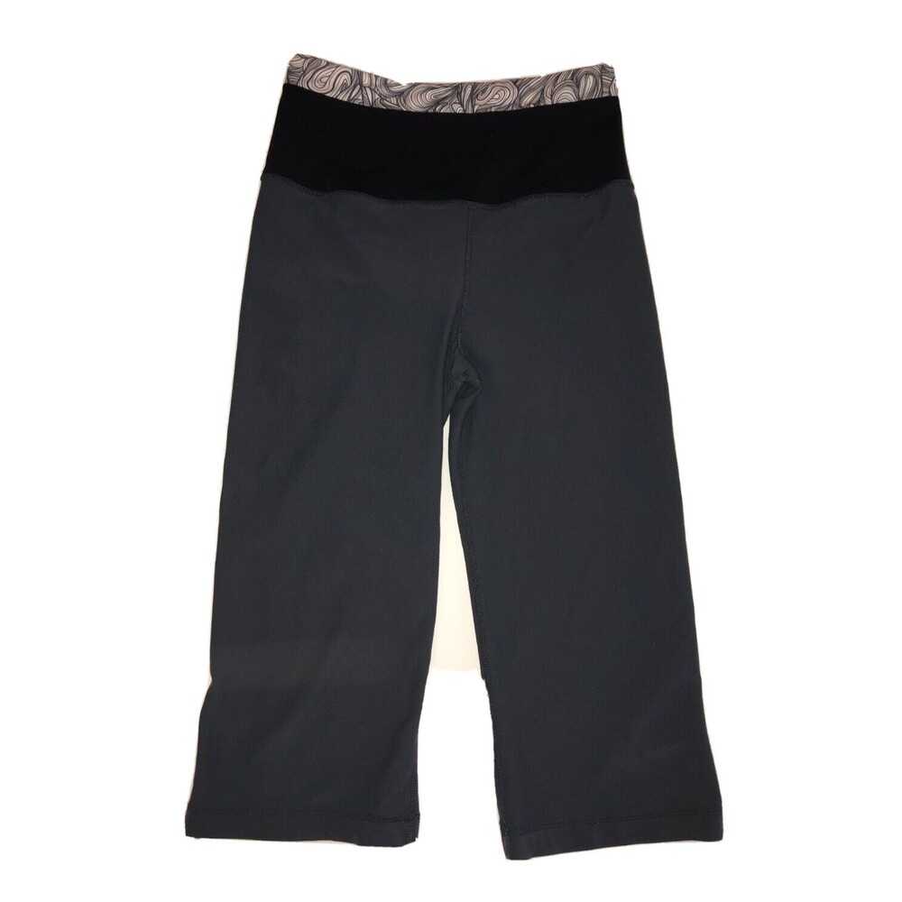Lululemon yoga pants Capris Size 6 Reversible Gray Black Swirl Pattern
